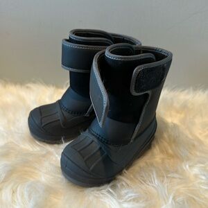 Cat & Jack Toddler Snow Boots - Size 8